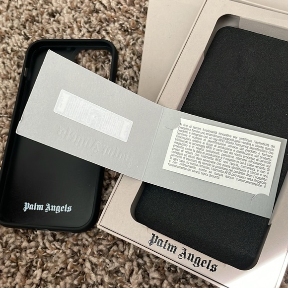 Classic Logo Iphone Case 12 M Yellow Fluorescent - Picture 6 of 7